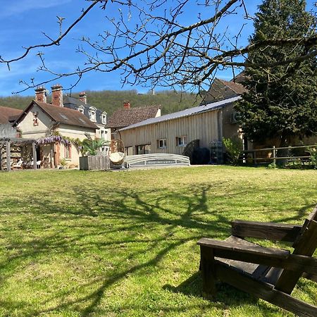 Pool House-L'Hirondelle De Sermizelles- Grand Jardin, Calme Et Nature Aux Portes Du Morvan Luaran gambar